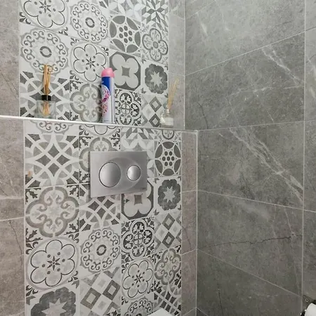 Cute 1 W Ac 300 Meters To Istiklal Street Apartamento *
