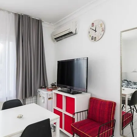 شقة Cute 1 W Ac 300 Meters To Istiklal Street اسطنبول